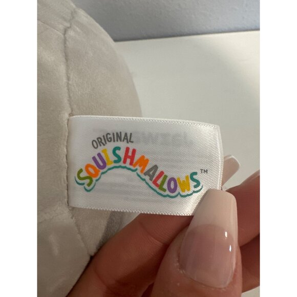 Squishmallows Nissa the Yeti 8" Christmas Peppermint Swirl Gray Plushie Stuffie - Picture 3 of 7